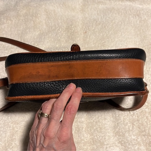 Dooney & Bourke bag - Picture 9 of 11